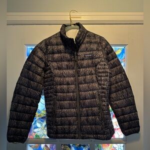 Patagonia puffer jacket women’s